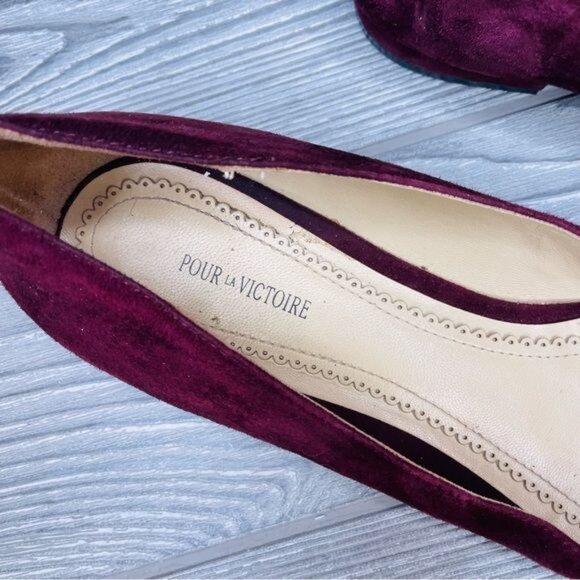 pour de victoire shoes maroon velvet suede flats with gold metal details size 9 - Picture 6 of 9